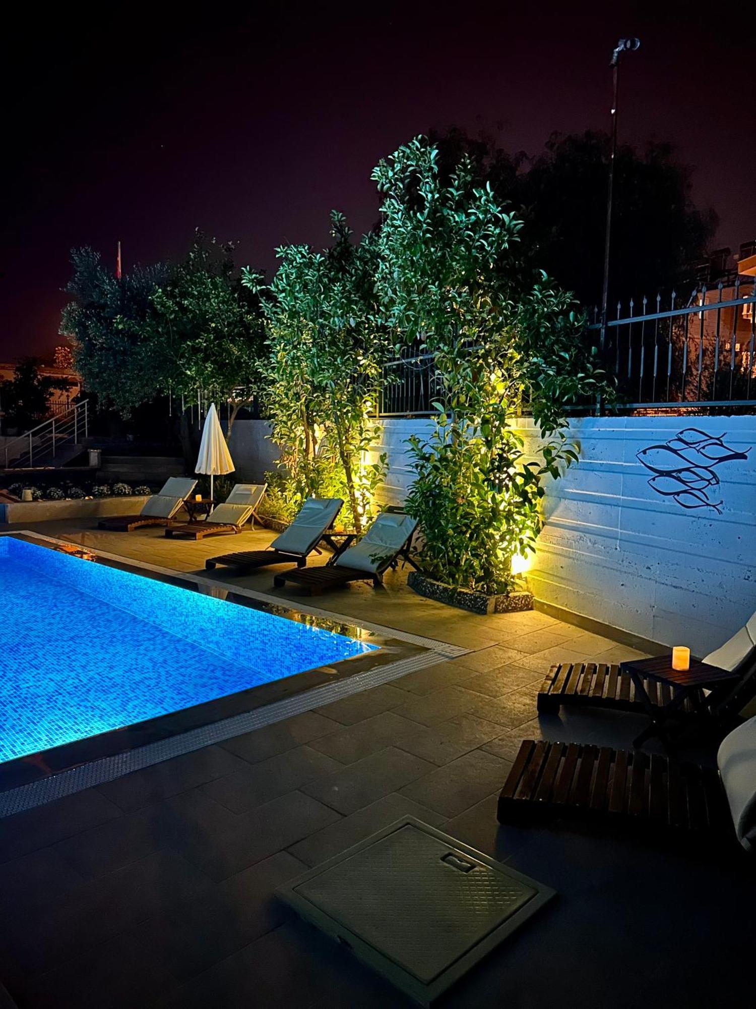 Oregano Suites Side Exterior foto